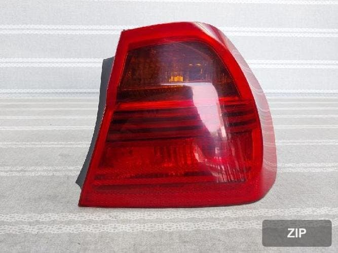 BMW 3 Series 2007 — комбинированный фонарь задний правый