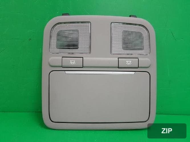 Hyundai Grandeur 2007 — салонный светильник 928303L100X6