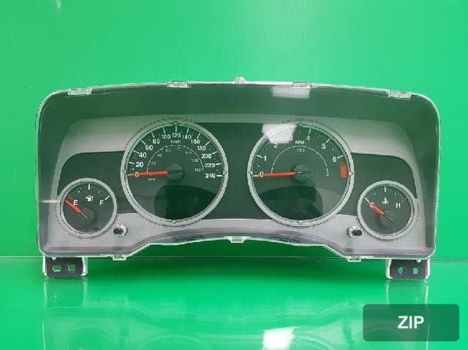 Jeep Compass 2007 — приборная панель P05107016AE