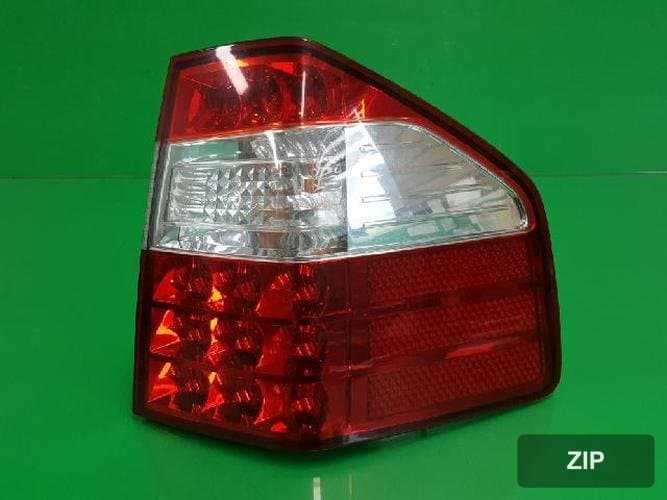 Kia Mohave 2008 — фонарь задний комбинированный правый (пассажирский) 92402 2J101 4
