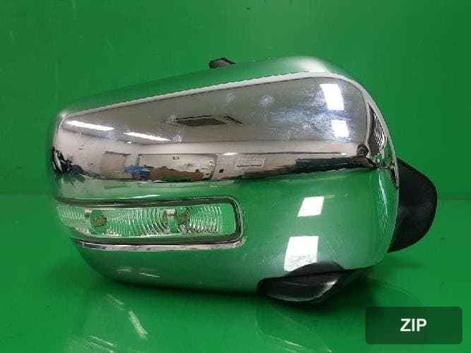 Kia Mohave 2008 — боковое зеркало правое 87620 2J0303D