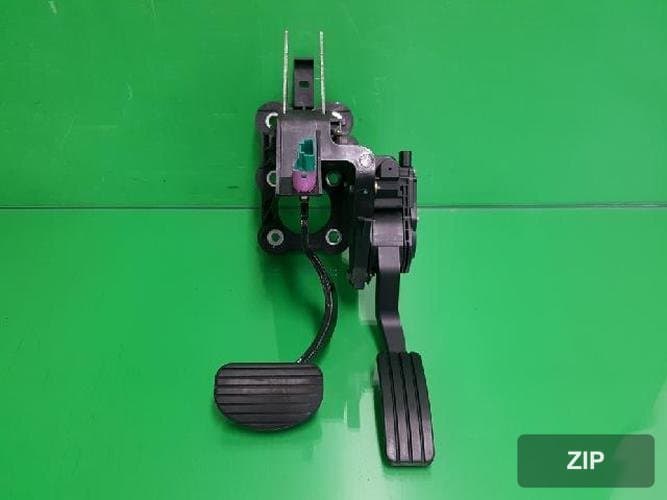 Renault SM7 2012 — педаль тормоза 465010053R