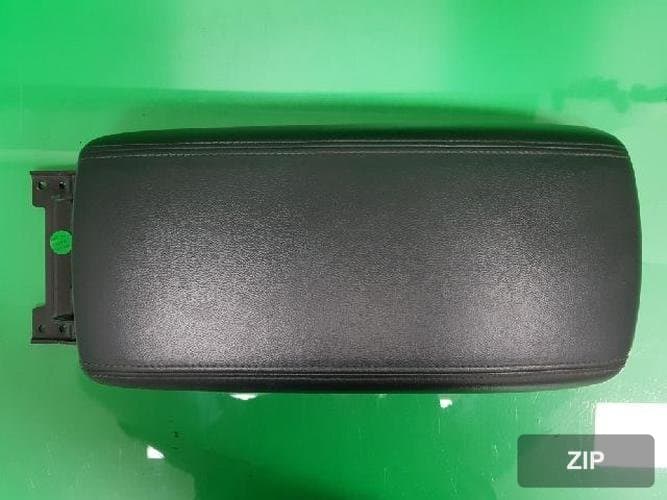 Kia K7 2016 — консольный ящик 6