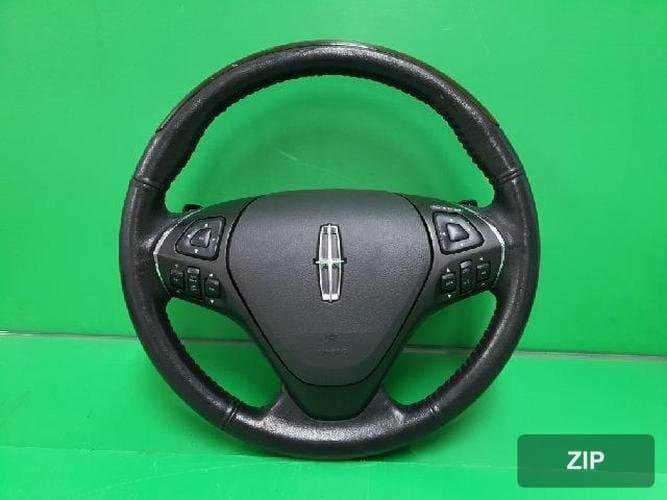 Ford MKS 2013 — рулевое колесо