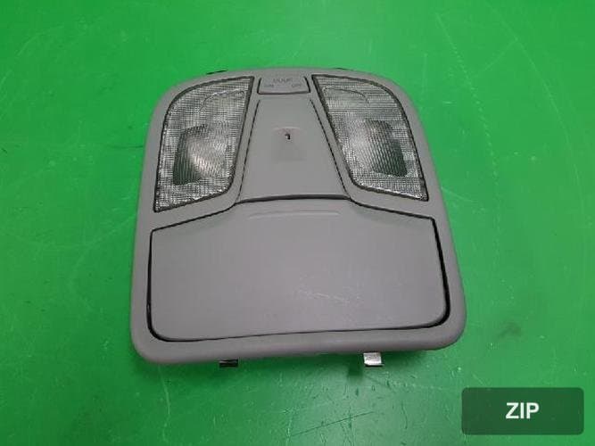 Kia K5 2012 — внутренний светильник 928002T01087