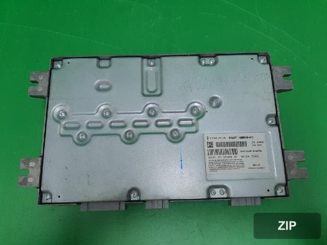 Ford MKZ 2011 — усилитель BA5T 18B849 AC