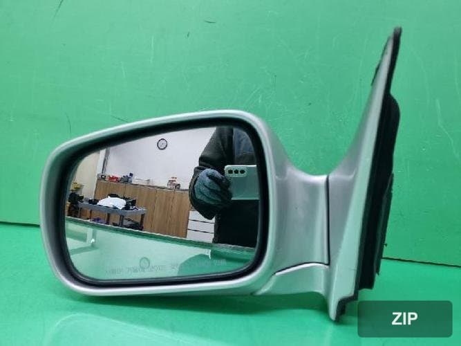 Hyundai Terracan 2002 — зеркало боковое левое