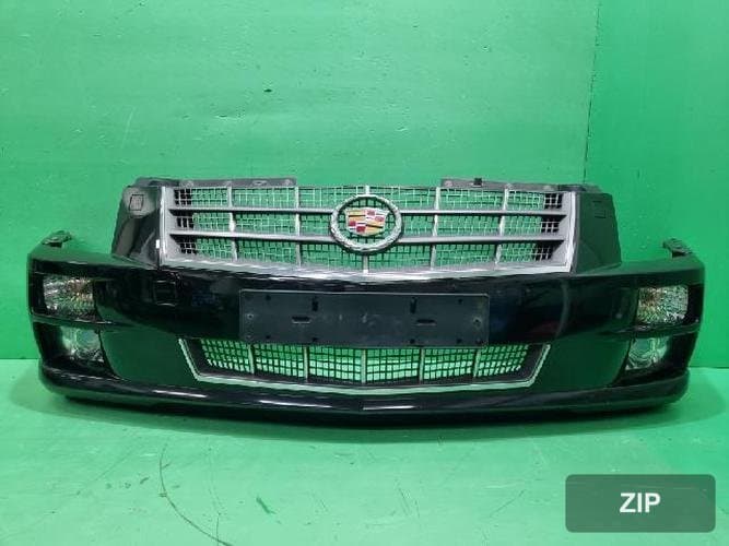 Cadillac STS 2011 — передний бампер правый