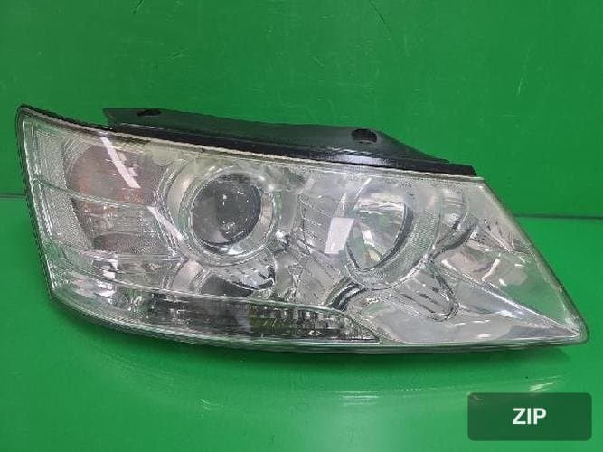 Hyundai Sonata 2008 — фара правая