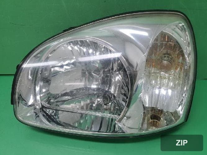 Hyundai Santa Fe 2005 — фара левая