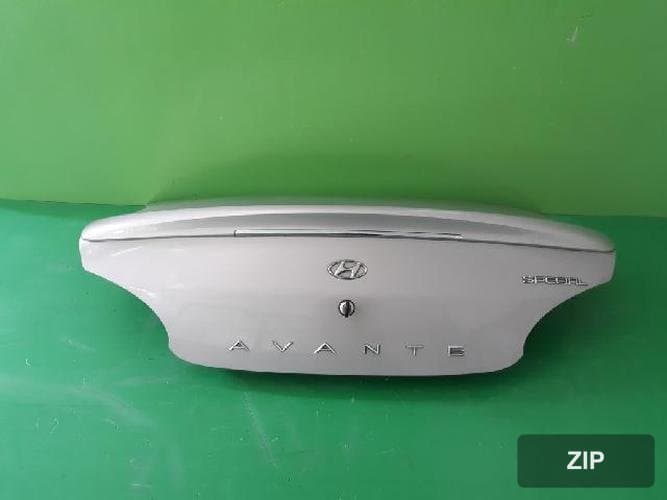 Hyundai Avante 2000 — крышка багажника