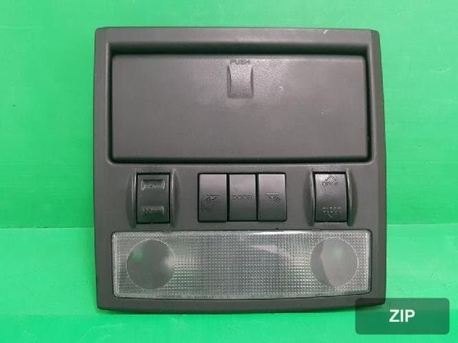 Hyundai Tucson 2003 — плафон салона 928102C000LK