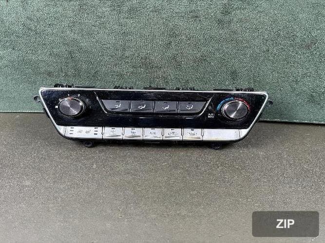 Hyundai Sonata 2018 — переключатель управления отопителем/кондиционером 97250-C1MC0ZL5