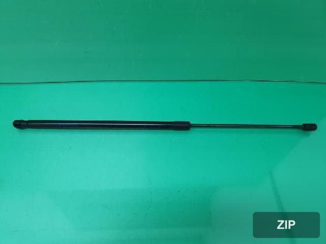 Volkswagen Beetle 2011 — крышка капота 1C0 823 359 E