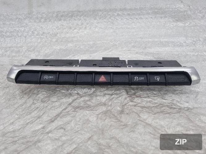Audi A3 2015 — панель кнопок/переключателей 8V0 925 301 AB