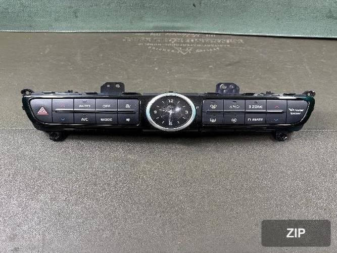 Kia K9 2013 — блок управления климат-контролем 97250-3T300