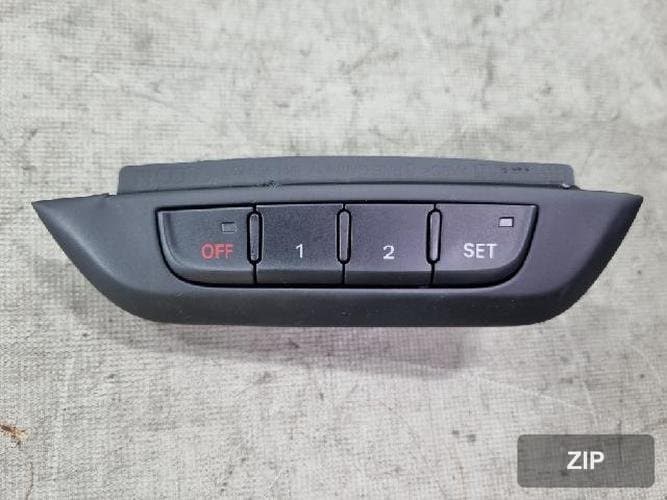 Audi A4 2012 — кнопка/переключатель 8K0959769