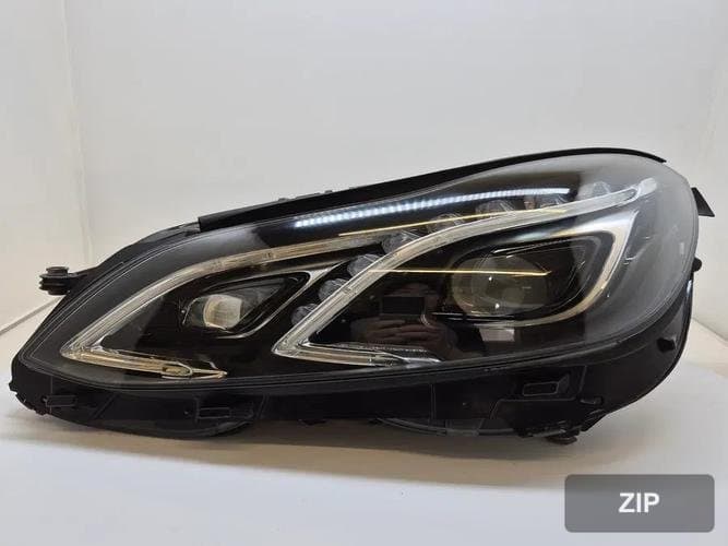 Mercedes-Benz E-Class 2013 — фара левая A2128205539