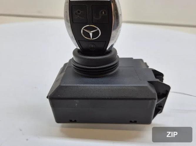 Mercedes-Benz E-Class 2013 — выключатель (прочее) A2125450308