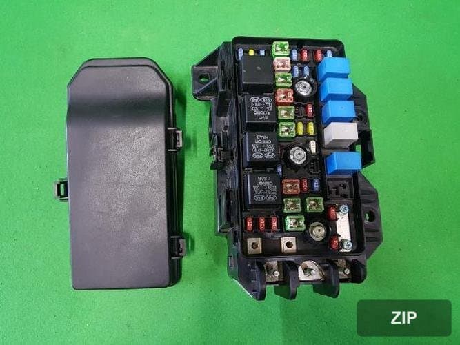 Hyundai Veracruz 2010 — блок предохранителей (подкапотный) 91950-3J021