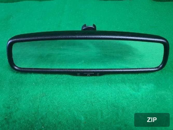 Infiniti G 2010 — зеркало салона