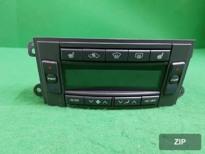 Cadillac CTS 2003 — блок управления климат-контролем 25751076