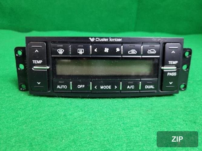 Hyundai Grandeur 2010 — переключатель управления климат-контролем