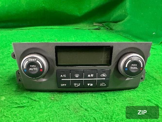 Kia Sorento 2009 — переключатель обогрева/кондиционера 972503E2908W