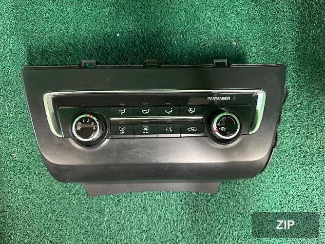 Kia K5 2016 — переключатель отопления/кондиционера 97250D4500WK