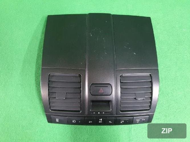 KG Mobility Rexton 2002 — центральная панель (фасция)
