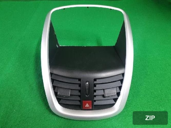 Peugeot 207 2011 — центральная панель (верхняя часть)