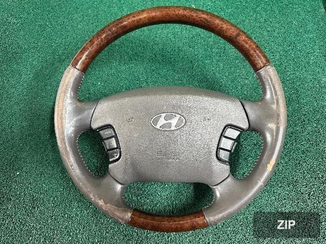 Hyundai Sonata 2005 — рулевое колесо