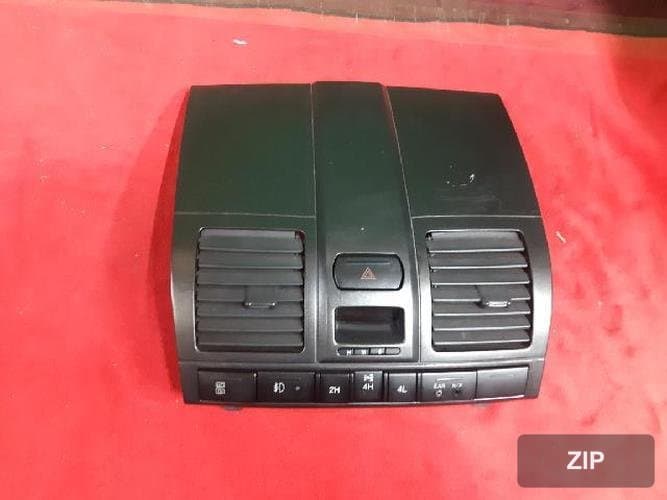 KG Mobility Rexton 2006 — панель приборов