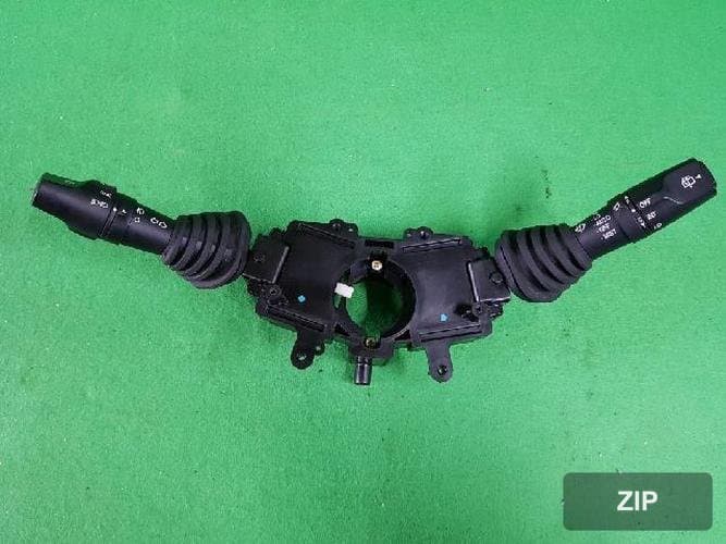 GM-Daewoo Winstorm 2007 — комбинированный переключатель 8