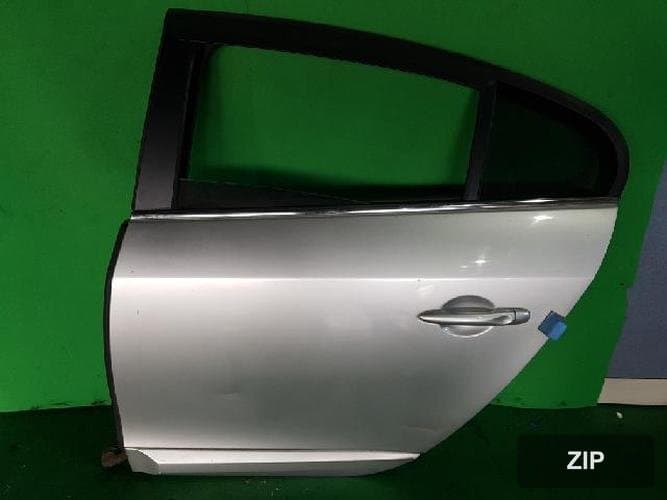 Renault SM3 2014 — дверь задняя левая (2)