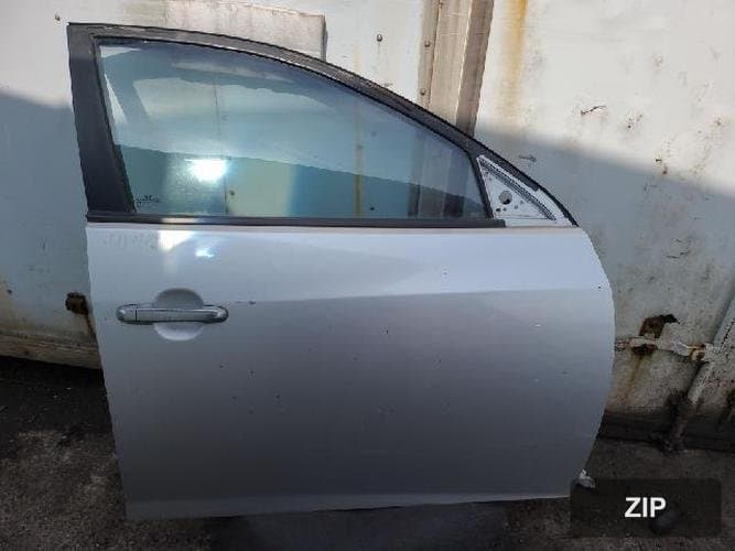 Hyundai Avante 2009 — дверь передняя правая