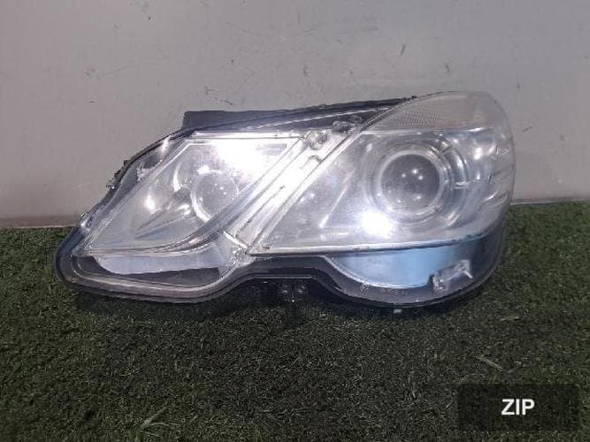 Mercedes-Benz E-Class 2010 — фара левая A2128205761KZ