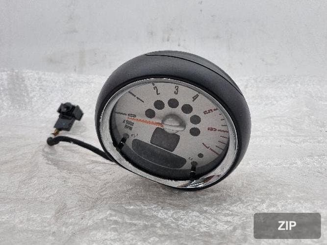 Mini Countryman 2013 — приборная панель RPM
