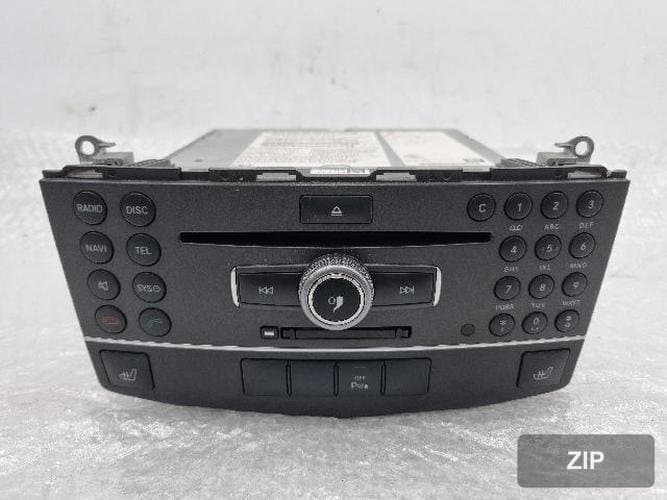 Mercedes-Benz C-Class 2011 — AV система (головное устройство, панель управления) A2049006003