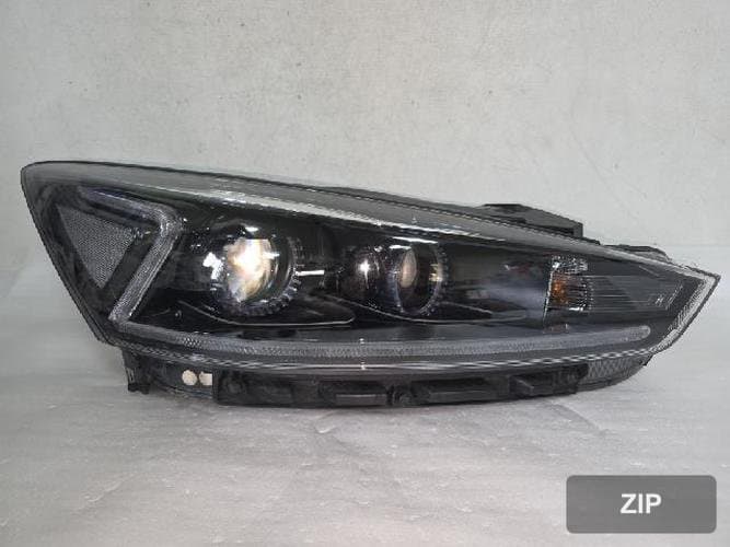 Kia K7 2016 — фара правая HID 92102 F6100