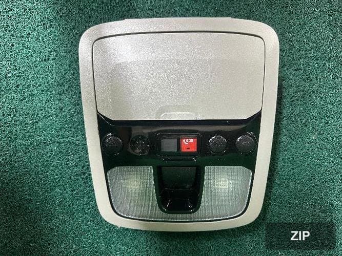 KG Mobility Korando 2022 — плафон салона 1