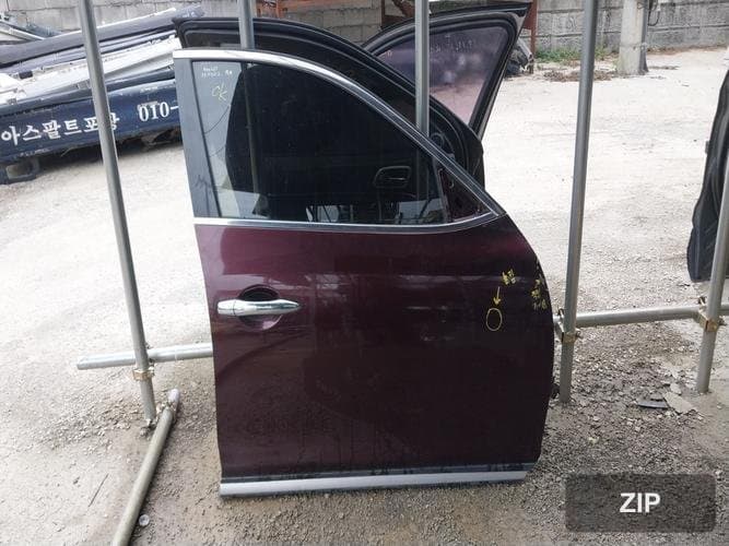Infiniti QX 2016 — дверь передняя правая