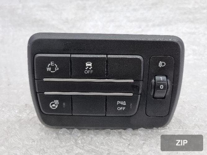 KG Mobility Tivoli 2016 — панель кнопок/переключателей 85300-35091-2