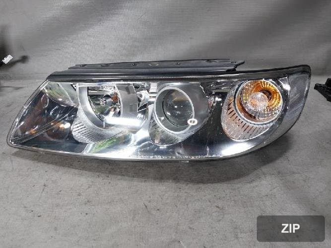 Hyundai Grandeur 2008 — фара правая