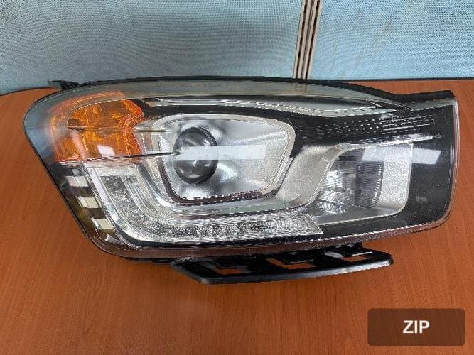 KG Mobility Korando 2015 — фара передняя правая