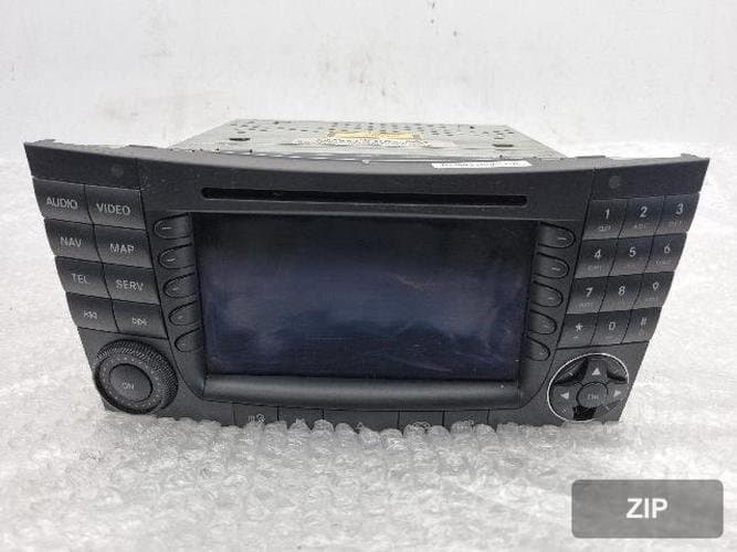 Mercedes-Benz E-класс 2006 — магнитола AV-система A2118202997