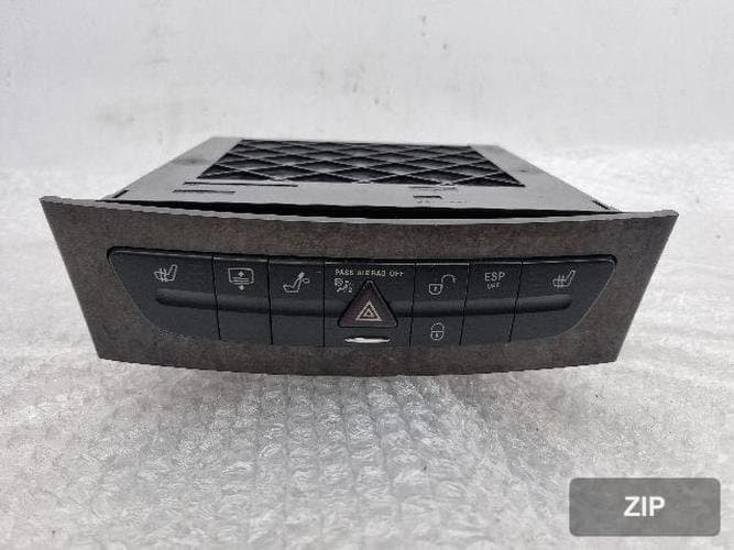 Mercedes-Benz E-класс 2006 — блок кнопок/переключателей A2116800552