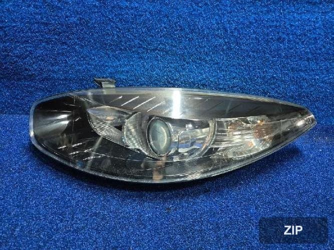 Renault SM3 2013 — фара левая 260601006R