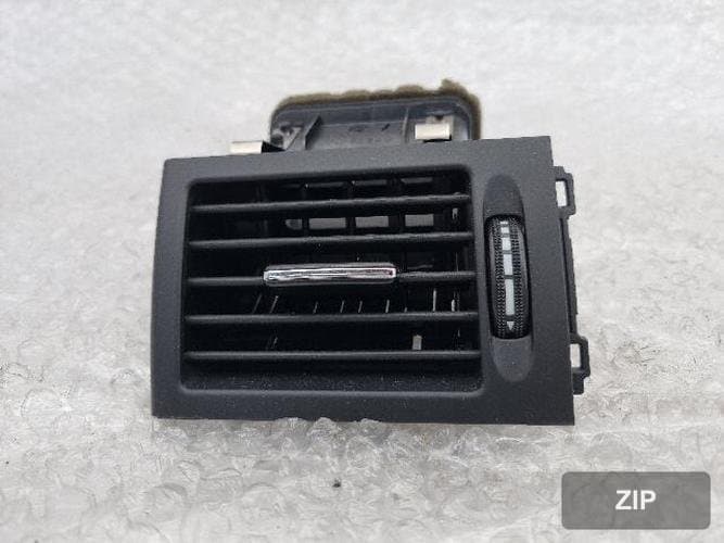 Mercedes-Benz C-Class 2010 — воздуховод A204 830 0754