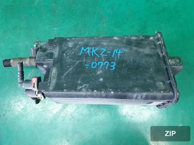 Ford MKS 2014 — канистра угольная AG13-9D653-BA